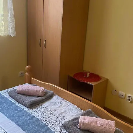 アパート Red U Vrnjackoj Banji *