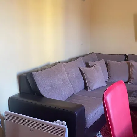 Red U Vrnjackoj Banji アパート Vrnjačka Banja