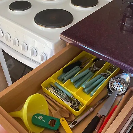 Red U Vrnjackoj Banji アパート